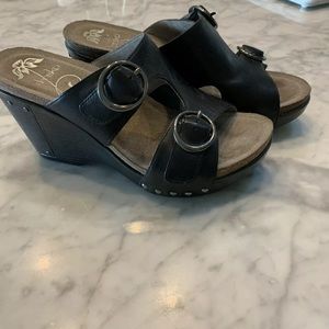 dansko julia wedge flat